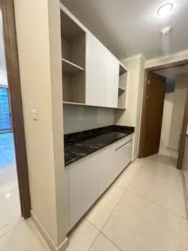 disewakan 3+1 bedroom condo semi furnish taman anggrek residence