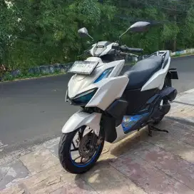 Vario 160 ABS 2022 -Putih mesin Cakep