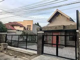 Rumah Di Cluster Dengan Kavling Luas Dijual Di Graha Raya Bintaro