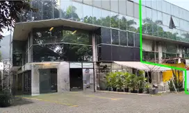 Ruko Gandeng 3,5 Lantai di Bona Indah. Hook. Parkir Luas.