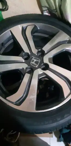 Velg dan ban ori copotan honda city 2016