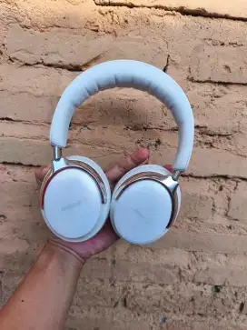 Bose Quitecomfort Ultra Headphone