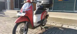 JUAL SCOOPY 2012 MERAH