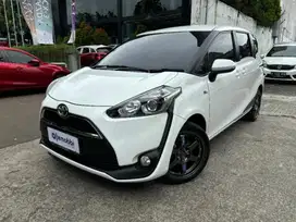 Toyota Sienta  1.5 G Bensin-MT 2017 Silver