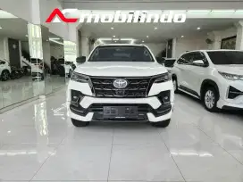 Fortuner VRZ 2.4 GR-S 4x2 A/T 2021 km41rb