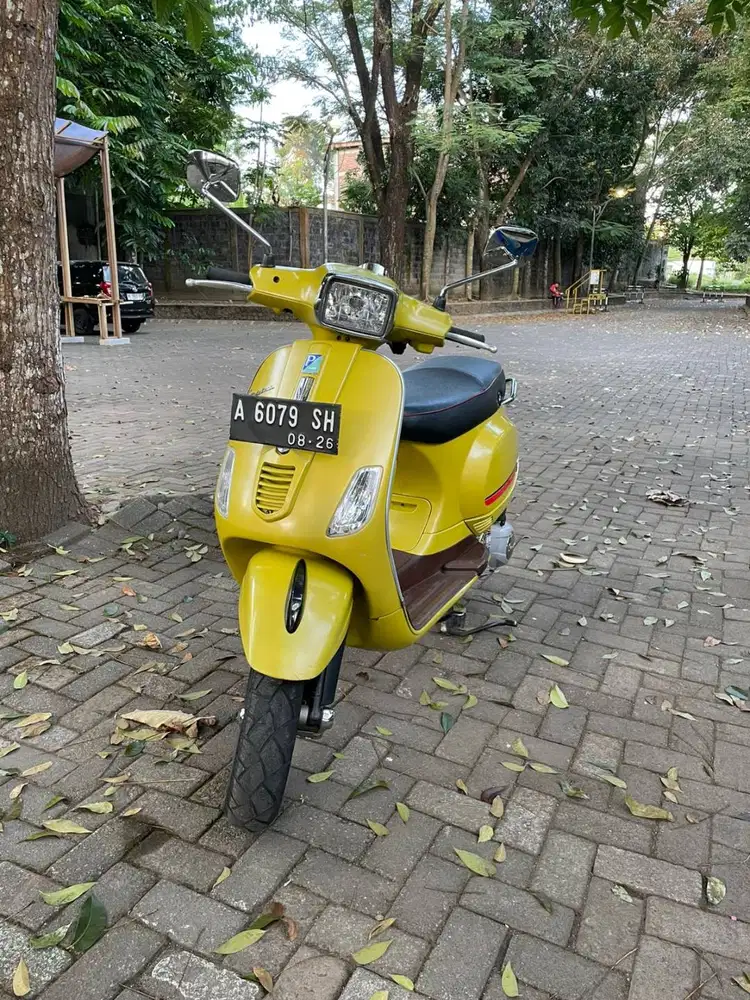Jual Vespa S125 3vie Kuning 2016