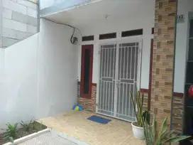 Rumah Depok Cluster Strategis di Jembatan Serong Cipayung SHM Ready
