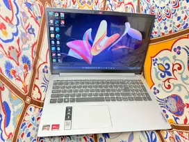 Laptop Desain Lenovo Slim 1 Ryzen 5 7520U