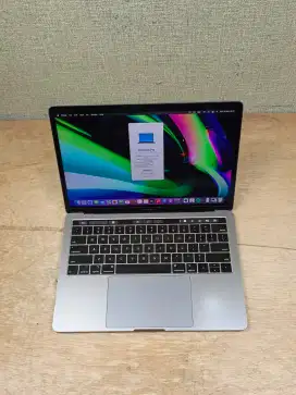 MacBook Pro 13 inch 2018 TouchBar Intel core i5