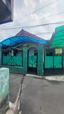 Kos Putri Batubara