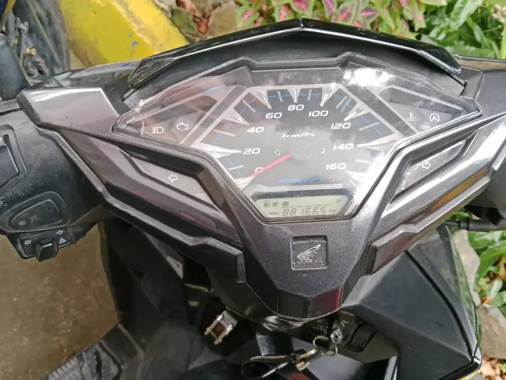 DijuaL Honda Vario 150cc hitam