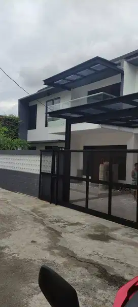 *Di Jual Rumah + furnish siap huni Lokasi Rumah Cempaka Putih Timur,