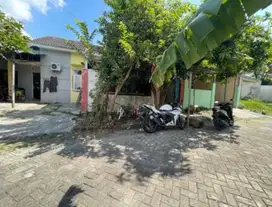 RUMAH DI PERUM PATRA RAYA BLOK H-II NO 11, NGABETAN, CERME GRESIK