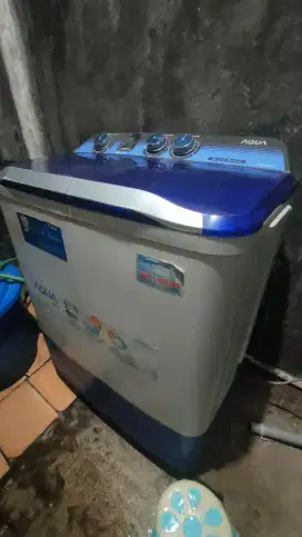 Mesin cuci 2 tabung bekas Sharp Aquos