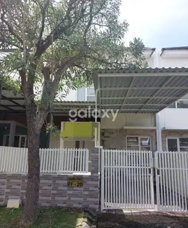 Rumah  di Puri Surya Jaya Sidoarjo