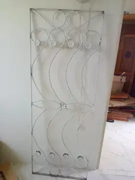 Pintu dan jendela teralis