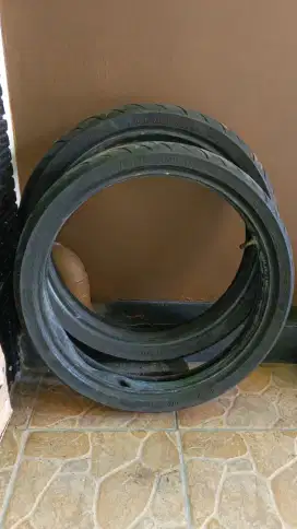 Ban Presa 80/80 90/80 Tubeless