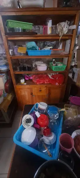 Rak perlengkapan