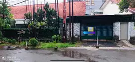 RUMAH LUAS DAN ASRI AREA HANGLEKIR - JAKSEL