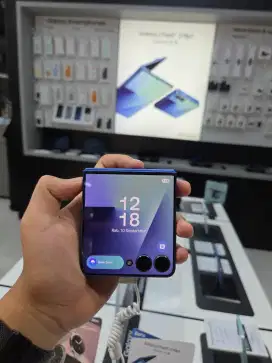Samsung Z Flip 7 12/256