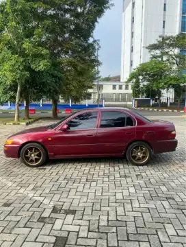 Mobil1992 Toyota Corolla1,6 SE-G Sedang manual antik