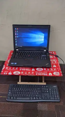 laptop Lenovo Thinkpad Intel Core i5-2520M Ram 4GB layar 14in 900rb