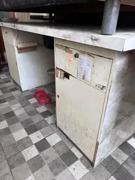 Meja Kantor Kasir Kerja PVC Bekas