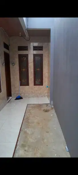 Rumah baru selesai di bangun.rumah di sewakan hub H.ASEP MAHMUDIN