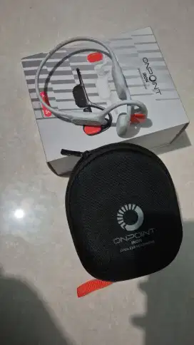 ONPOINT Iron Open Ear Bone Conduction

Headphone