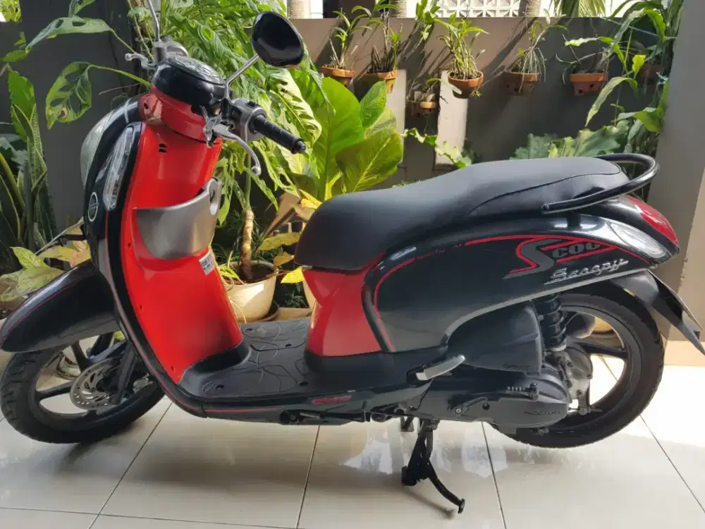 Honda Scoopy 2013 injektion seperti baru