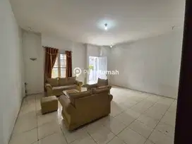DIJUAL VILLA SIAP HUNI MALIBU KOMPLEKS POLONIA MEDAN