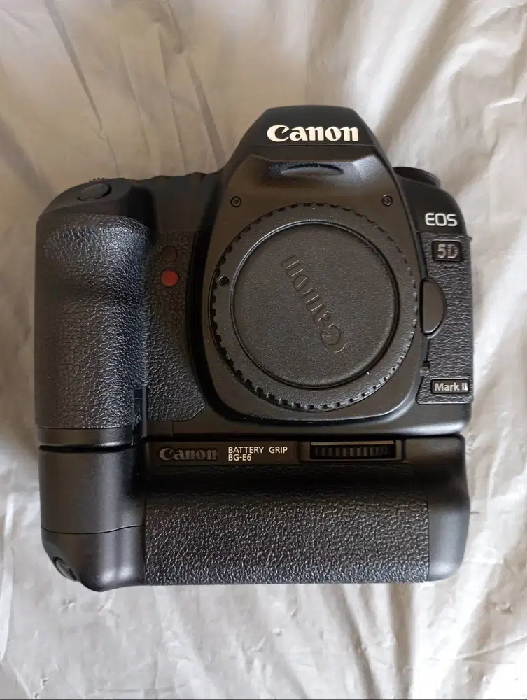 Canon 5D Mark II + BG Body Only