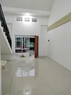 Dijual Rumah Baru Lokasi Tengah Kota di Sayap Pasirkaliki