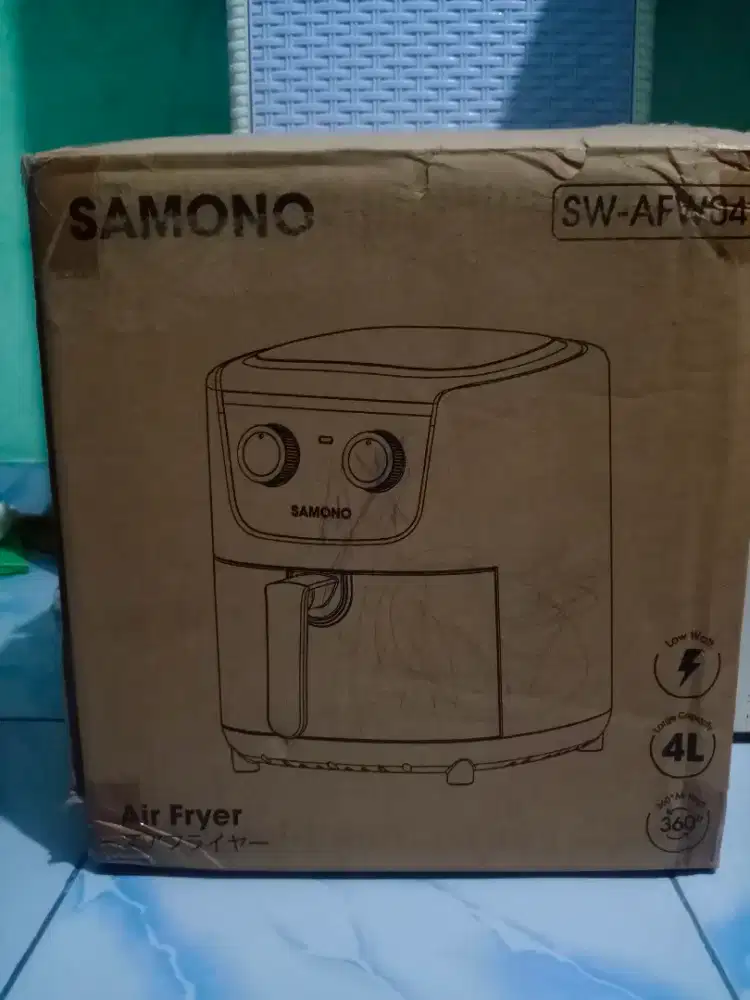 Air Fryer warna hitam,kombinasi putih Dove