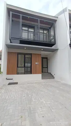 Rumah Istimewa di Sembrani, Arcamanik Bandung