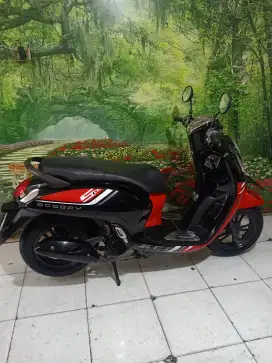 Honda Scoopy th 2023 km 6 ribuan original istimewa gress