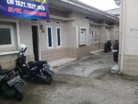 Di sewa kan rumah petak sariah kusus pasutri di cikoneng sindangkasih
