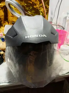 Helm Honda masih baru banget