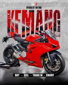 (BPKB & STNK ready) KM 750 Ducati Panigale V2 Nik 2020 Warna Merah