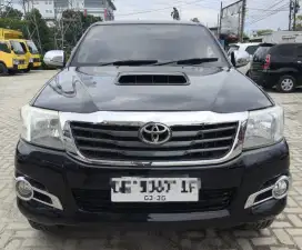 Hilux Double Cabin G Manual 2012 Hitam