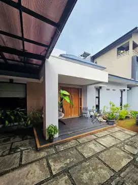 BEST DEAL! NEGO! Rumah Cilandak Dijual. Dpn Citos. Terawat,Jln Lebar
