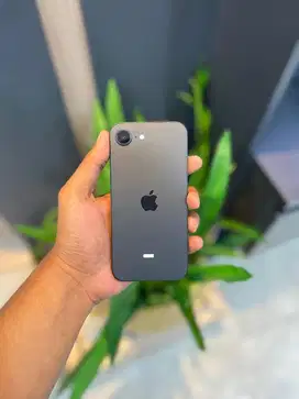 iPhone 16 e Black 128gb ex ibox