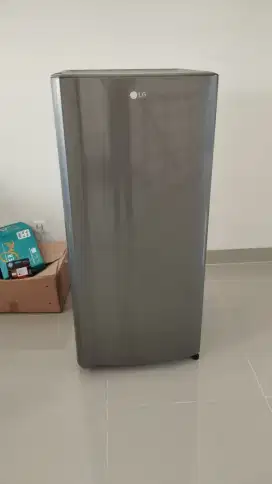 Kulkas 1 pintu LG