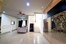 Jual rumah Delatinos BSD Tangerang Selatan