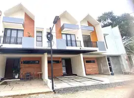 Jual Rumah di BSD Serpong Tangerang Selatan Dekat Pintu Tol BSD