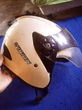 Helm bagus murah meriah kondisi 99,9%