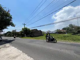 Dekat Jl Raya Solo Jogja Tanah Mangku Aspal Di Kalitirto