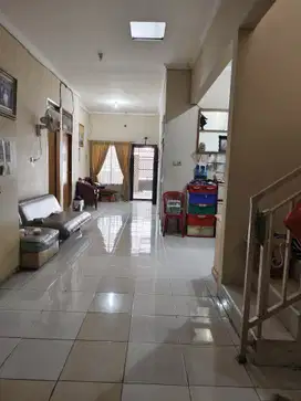 Rumah rapi siap huni di Kosambi Baru Cengkareng