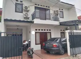 Dijual Rumah Megah di Curug Pondok Kelapa Duren Sawit