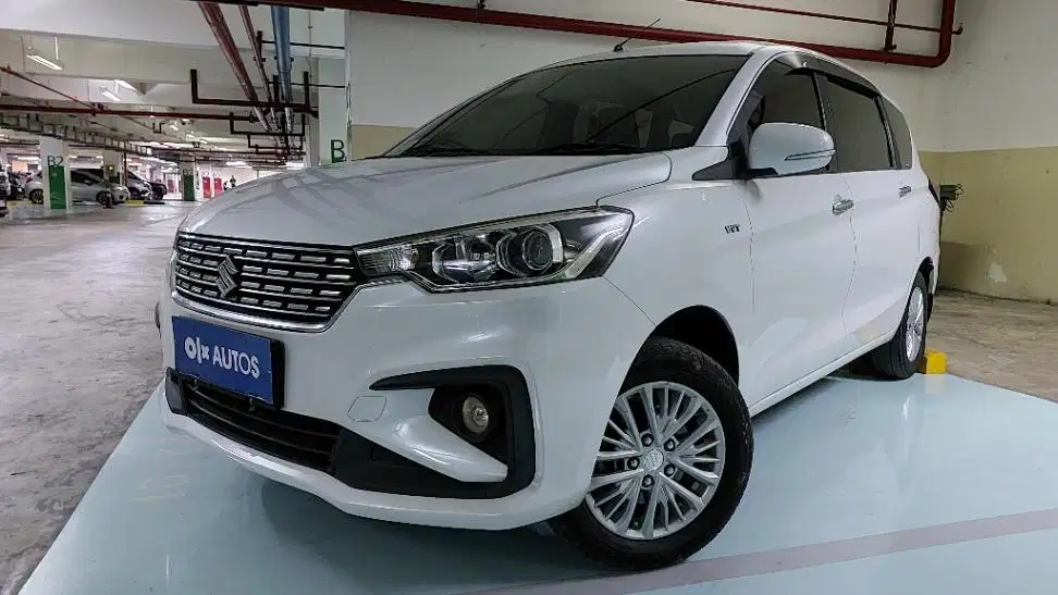Suzuki Ertiga  1.5 GX Bensin-MT 2018 Putih